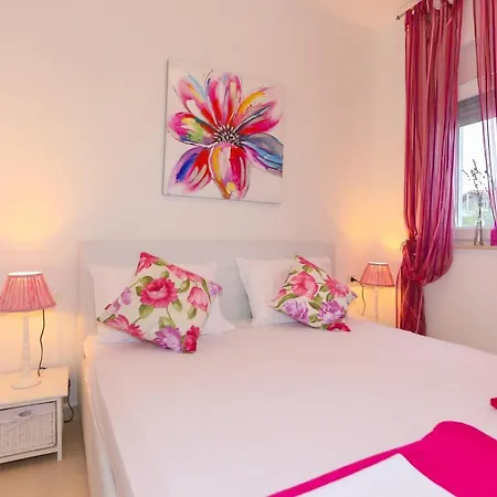 Appartement By The Sea Tribunj, Vodice - 15233 Tribalj