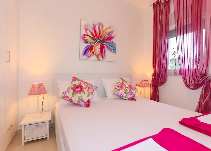 Appartement By The Sea Tribunj, Vodice - 15233 Tribalj