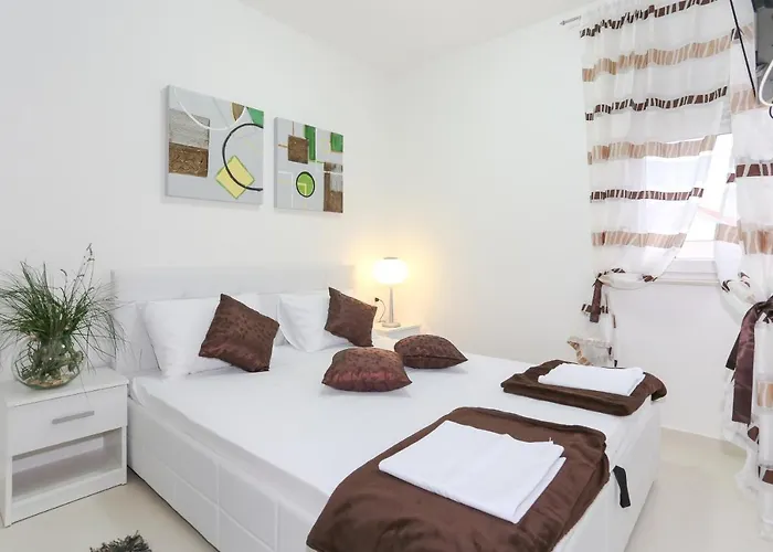 By The Sea Tribunj, Vodice - 15233 *